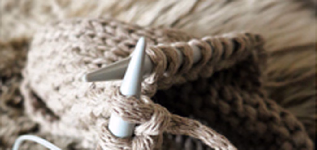 DIY Kissen mit Wolle von MESH'made 21 DIY Kissen von MX Living